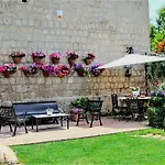 Giulia Villa Pozzuoli