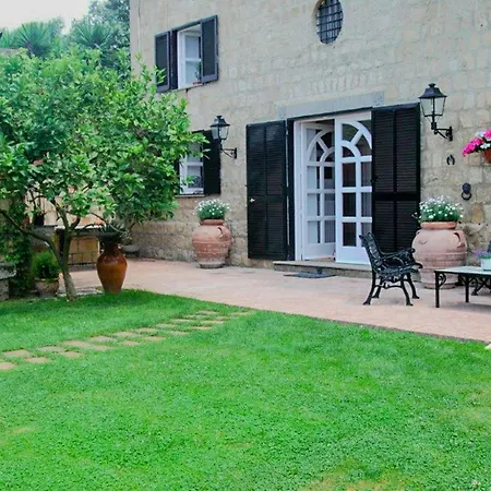Giulia Villa