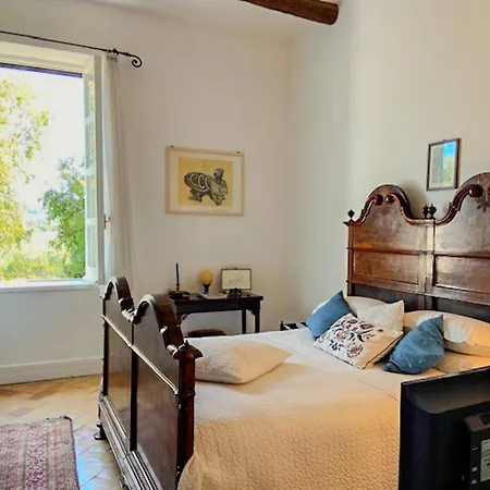 Giulia וילה פוזולי